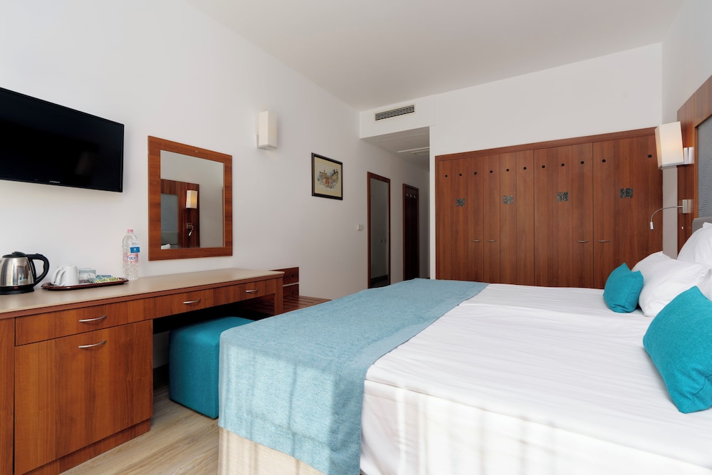 alua helios bay all inclusive