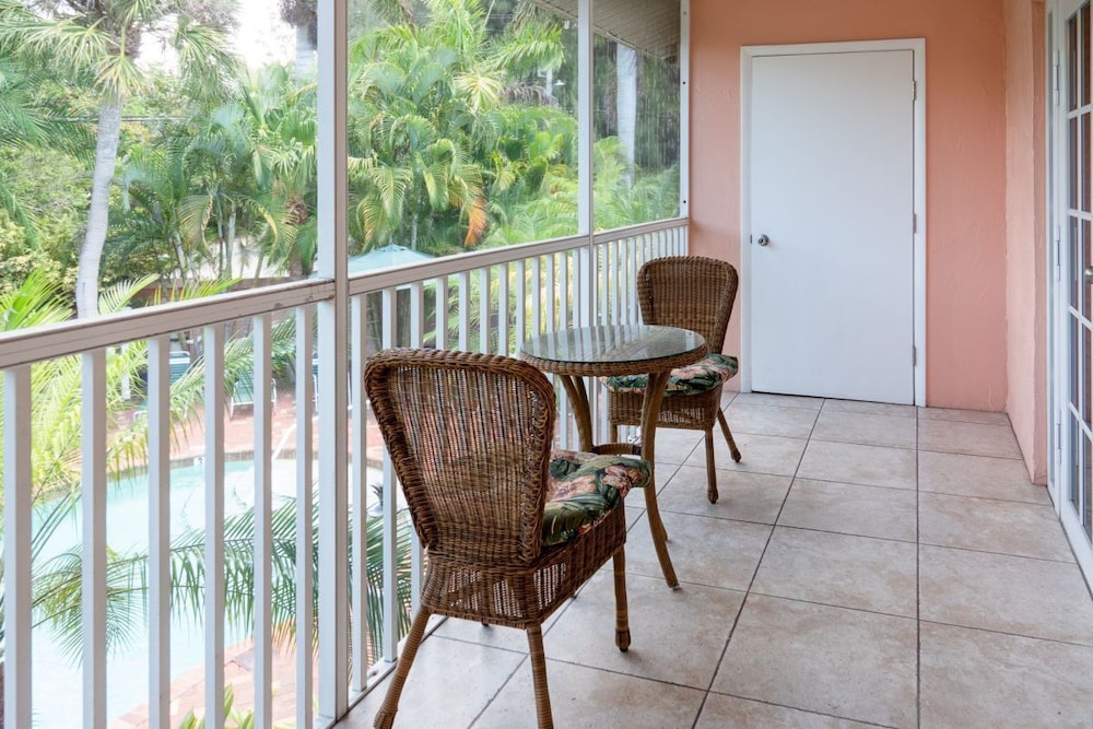 siesta key inn