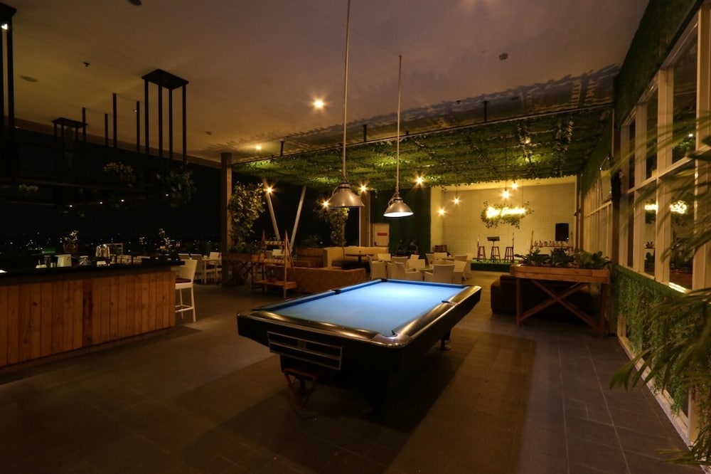 ascent premiere hotel and convention