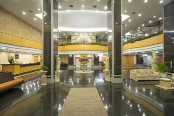 le beau max resort