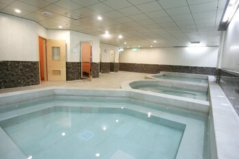 le beau max resort
