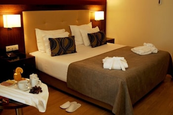 palace hotel and spa termas de s tiago