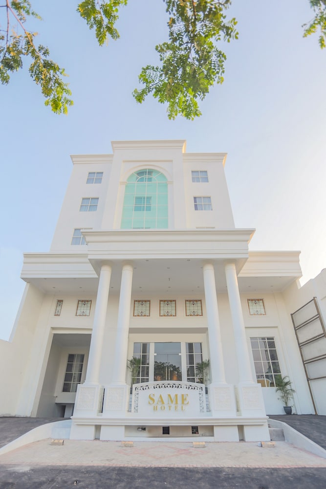 same hotel malang