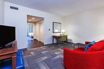 hampton inn and suites claremore