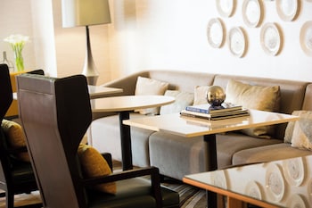 renaissance meadowlands hotel