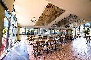 william farrer hotel