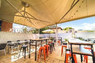 william farrer hotel