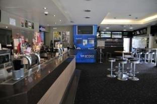 william farrer hotel