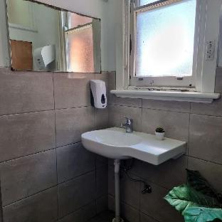 william farrer hotel