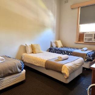 william farrer hotel