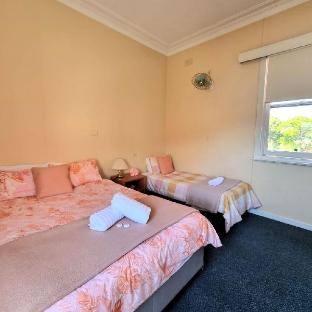 william farrer hotel