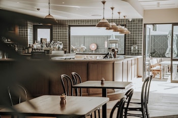 william farrer hotel