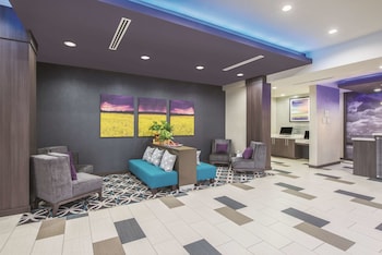 La Quinta Inn & Suites By Wyndham Enid,Oklahoma>>Enid,2 star