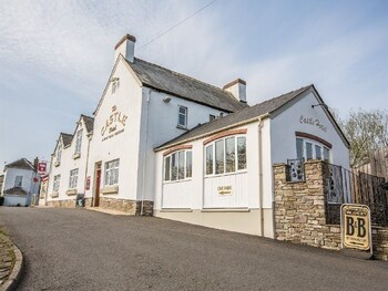 the castle hotel