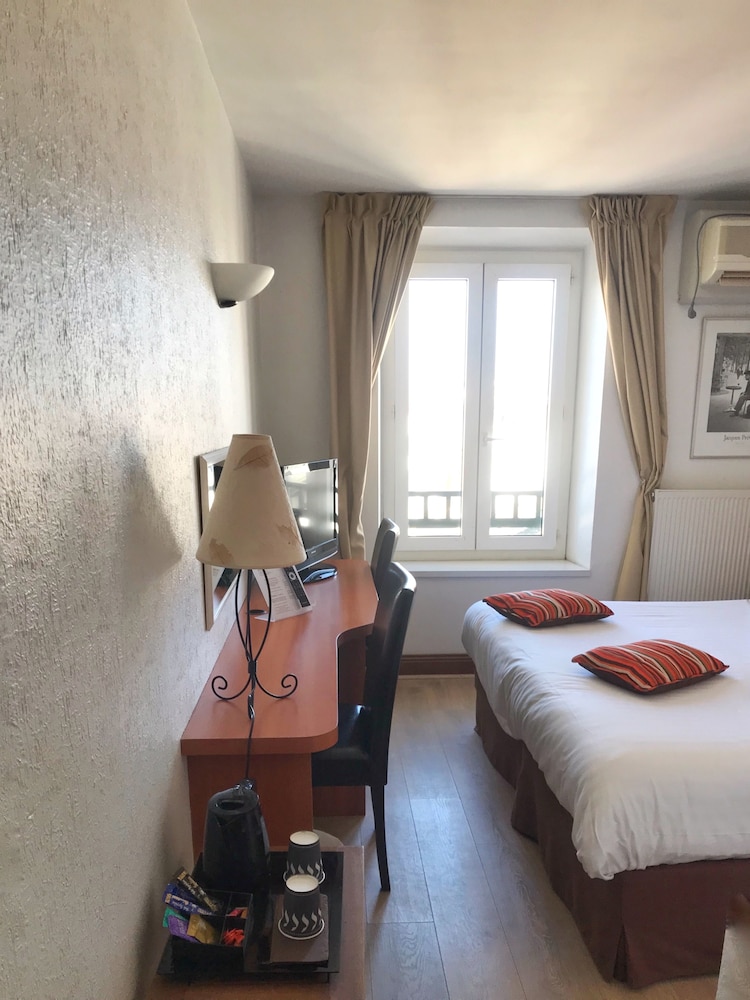 hotel colbert
