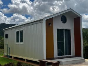 myrrh resort