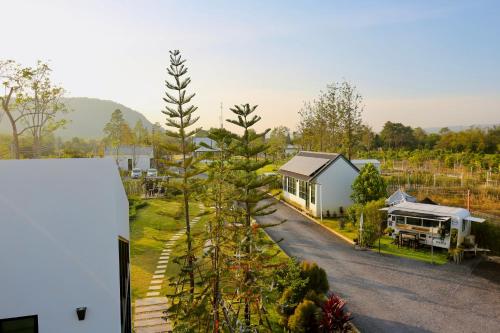 myrrh resort