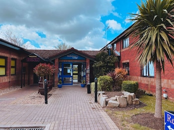 redwings lodge dunstable