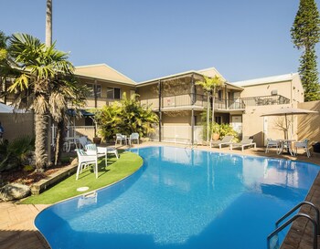 mollymook