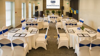 holiday inn express changzhou lanling by ihg