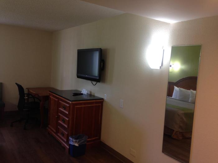 red carpet inn new brunswick