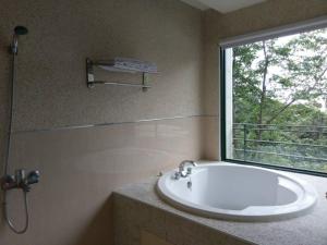 mone garden inn cingjing