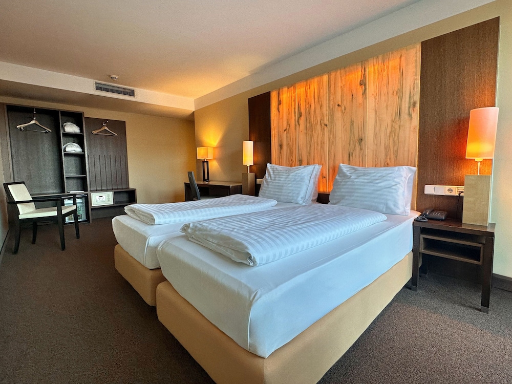holiday inn salzburg city by ihg