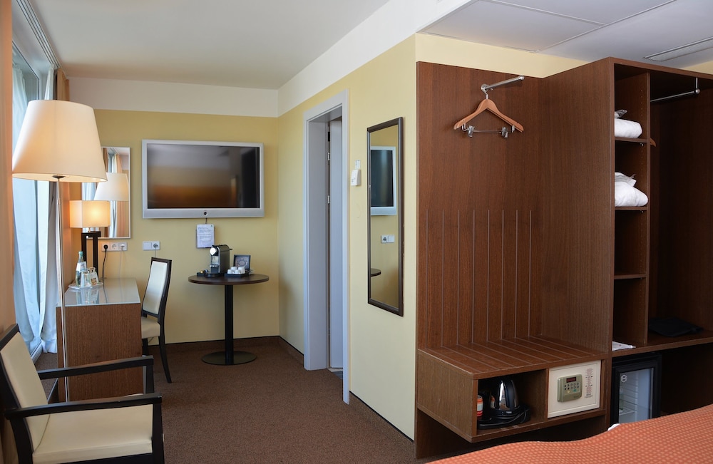 holiday inn salzburg city by ihg