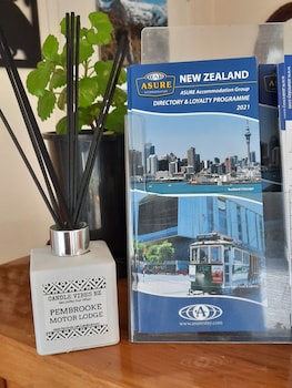 pembrooke motor lodge