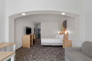 spark by hilton san antonio dominion