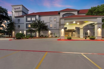 spark by hilton san antonio dominion