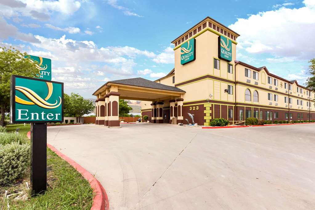 quality inn near seaworld lackland