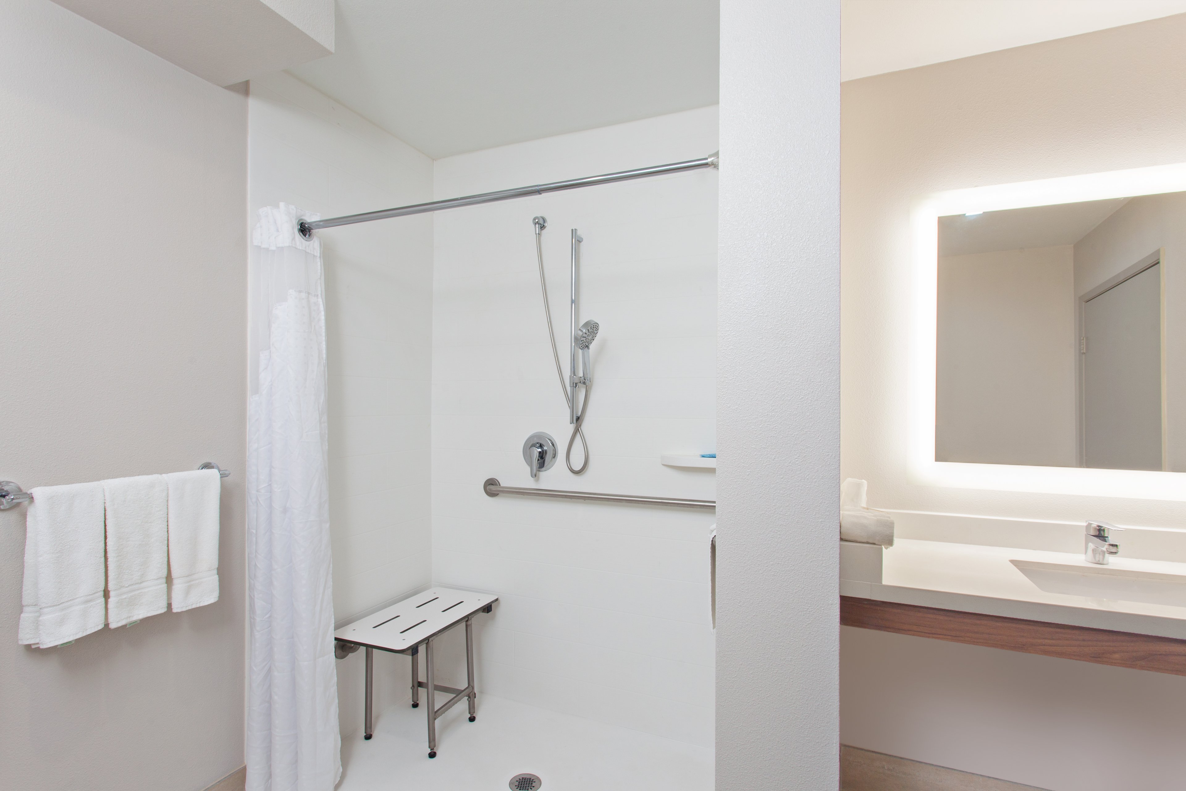 holiday inn express mira mesa san diego by ihg