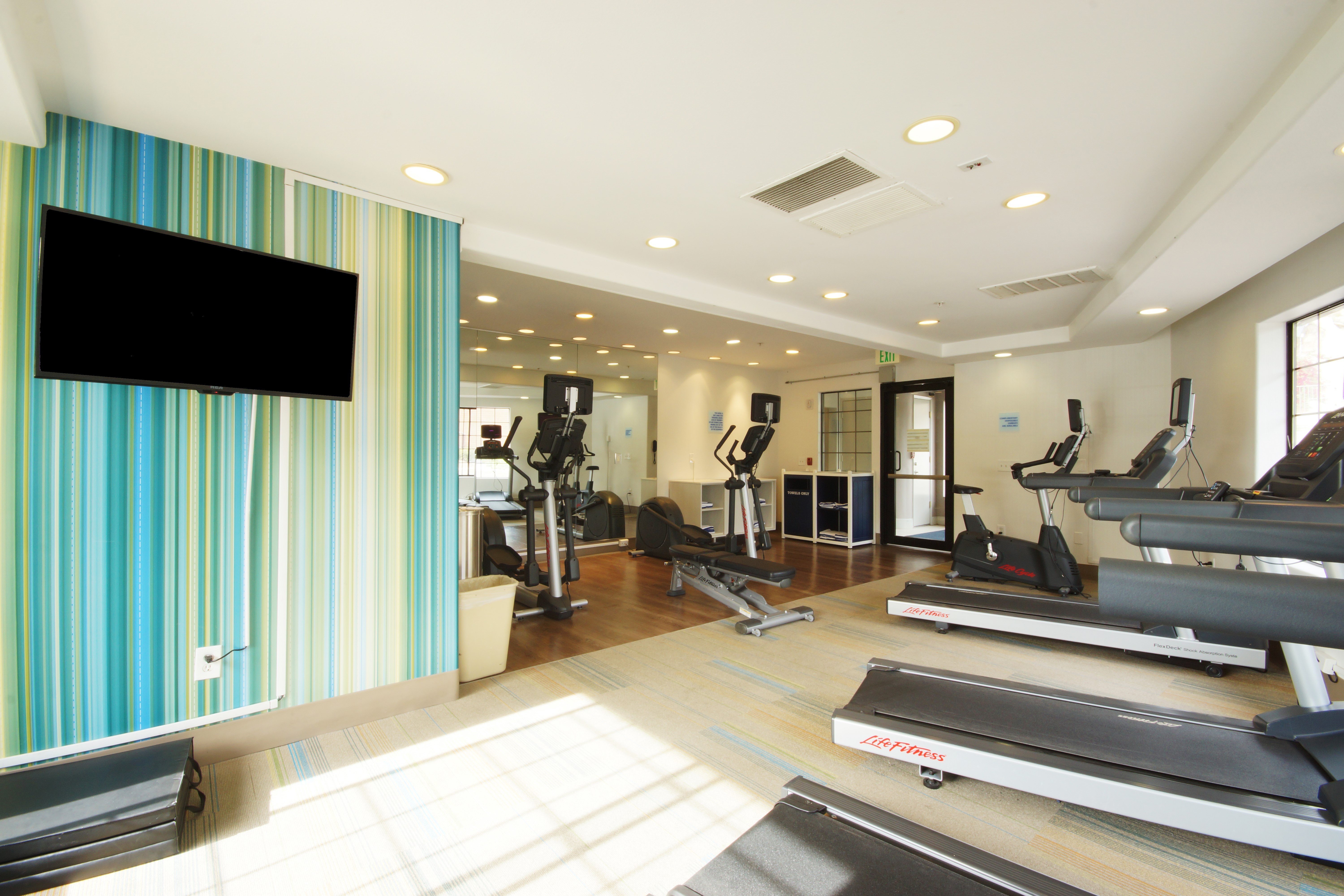 holiday inn express mira mesa san diego by ihg
