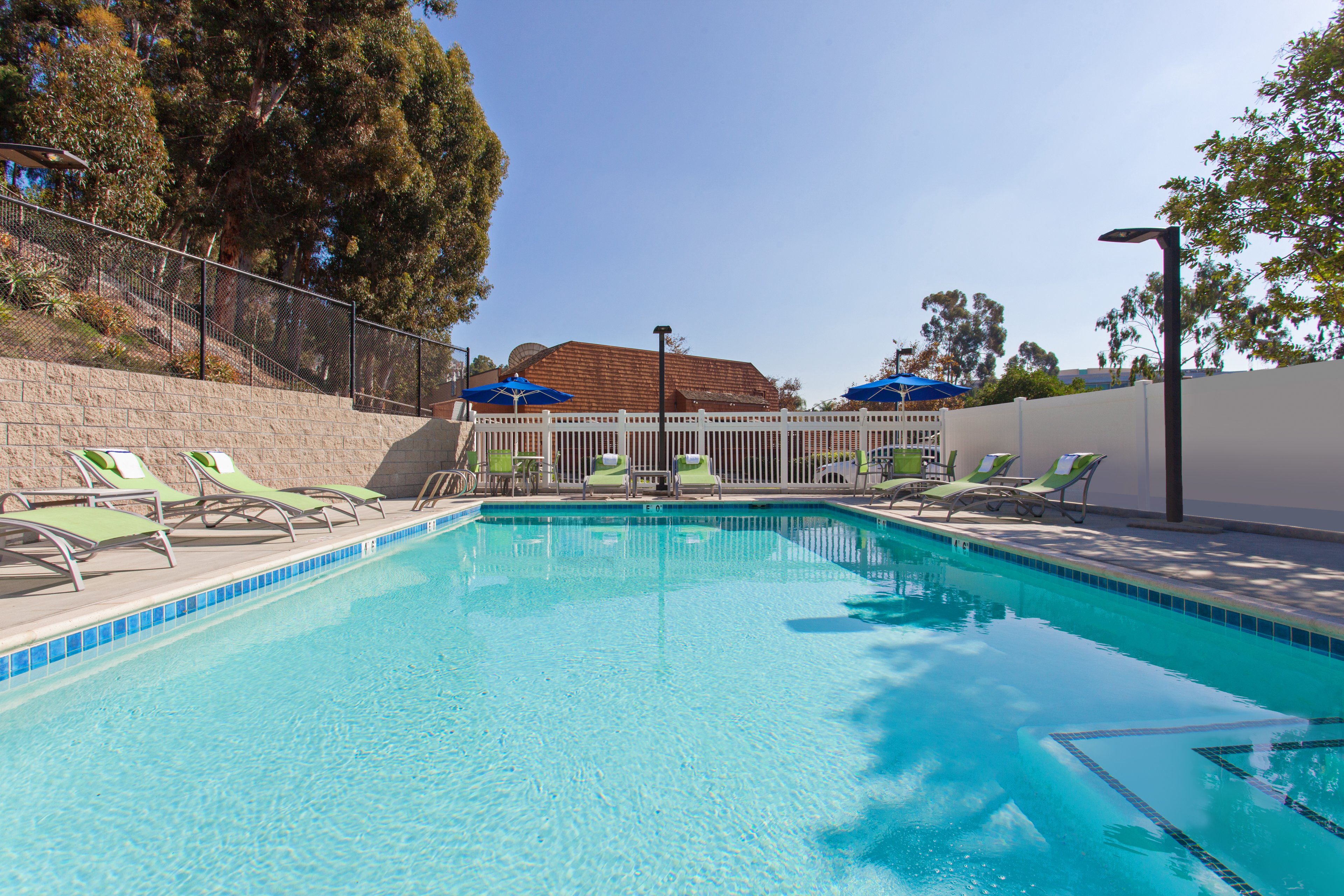 holiday inn express mira mesa san diego by ihg