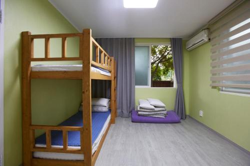 hans house