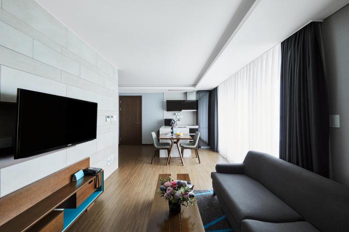 felix by stx hotel and suite