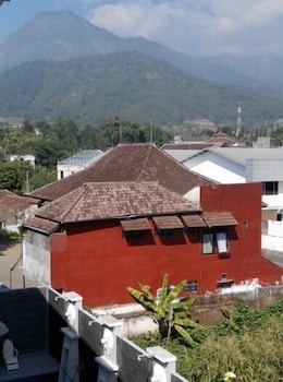 de wahyu hotel