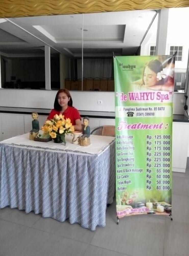 de wahyu hotel
