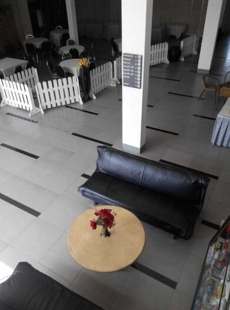 de wahyu hotel