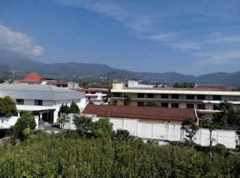 de wahyu hotel