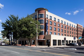 hampton inn and suites chapel hill carrboro downtown