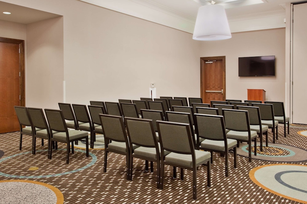 hampton inn and suites chapel hill carrboro downtown
