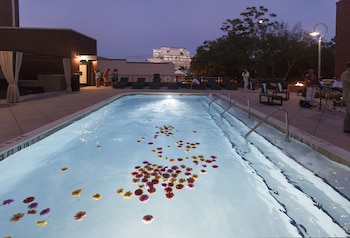 hampton inn and suites chapel hill carrboro downtown