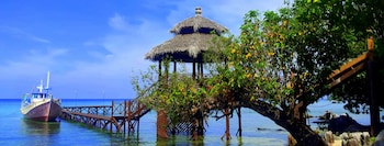 Breve Azurine Lagoon Retreat,Near Roudhotul Jannah Mosque,3 star