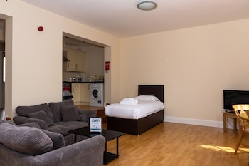 the lawns guest house