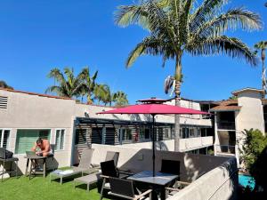 beachside inn