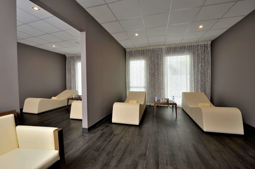 kenzi sidi maarouf hotel