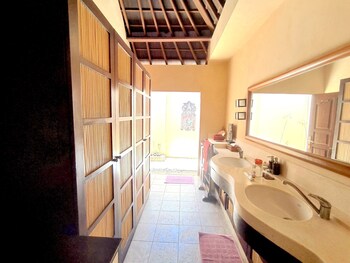 villa plawa asri
