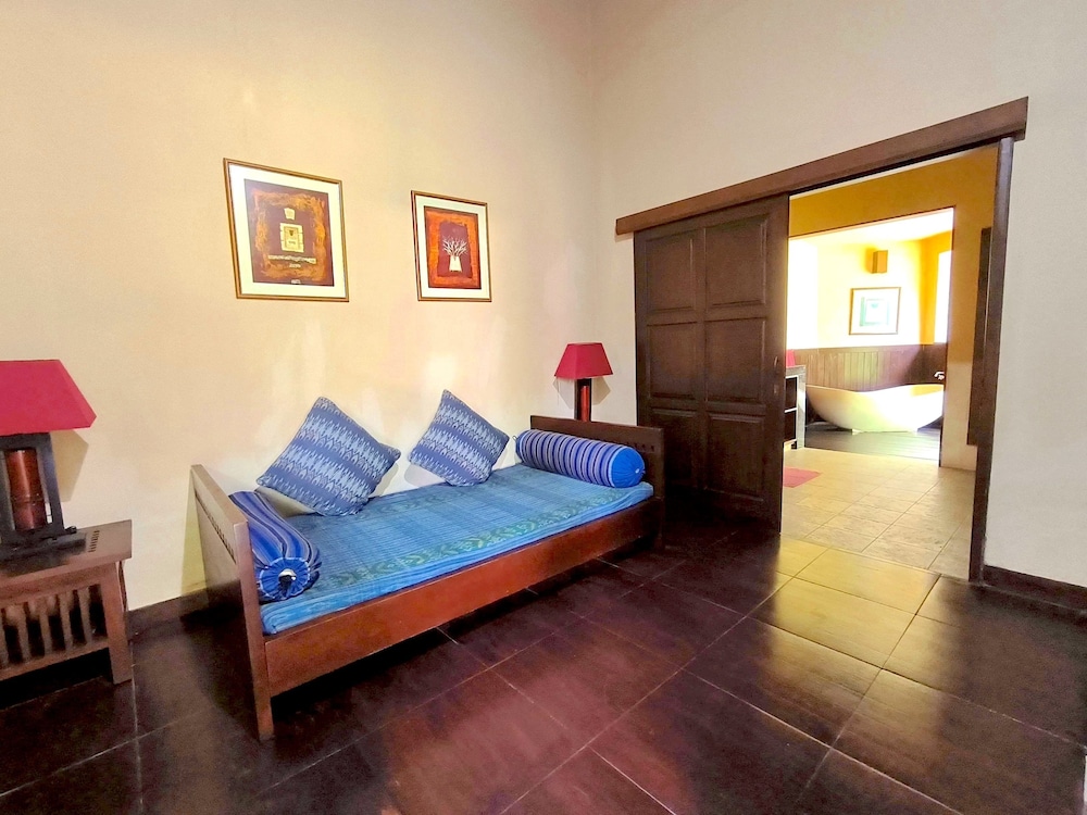 villa plawa asri